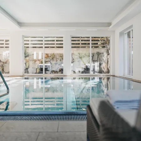 Hotell Vier Jahreszeiten By Vaya Inkl Zell Am See-kaprun Sommerkarte 4*