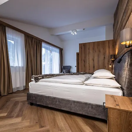 Vier Jahreszeiten 4*