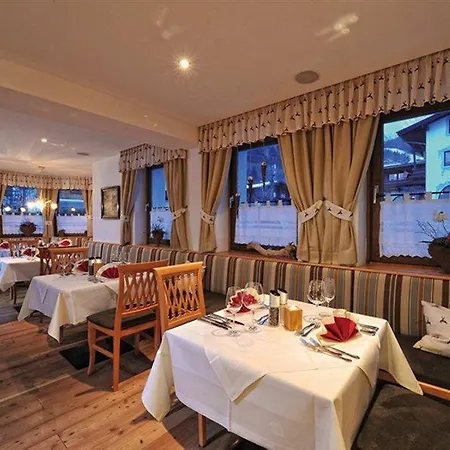 Vier Jahreszeiten By Vaya Inkl Zell Am See-kaprun Sommerkarte