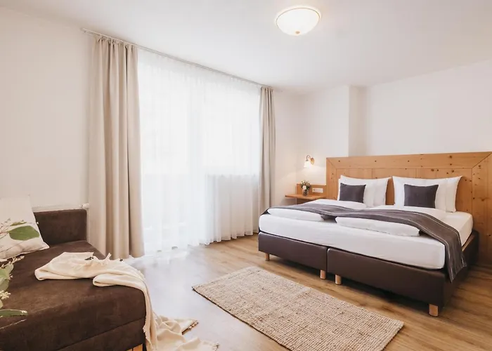 מלון Vier Jahreszeiten By Vaya Inkl Zell Am See-kaprun Sommerkarte