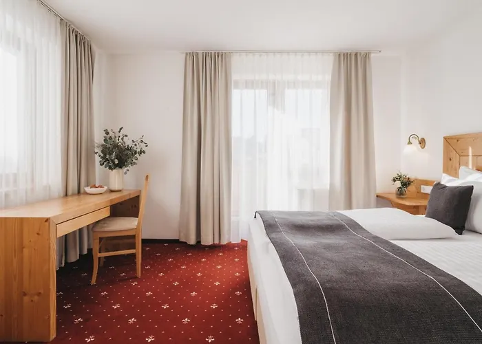 Vier Jahreszeiten By Vaya Inkl Zell Am See-kaprun Sommerkarte מלון 4*