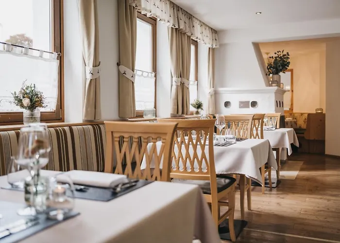 Vier Jahreszeiten By Vaya Inkl Zell Am See-kaprun Sommerkarte מלון