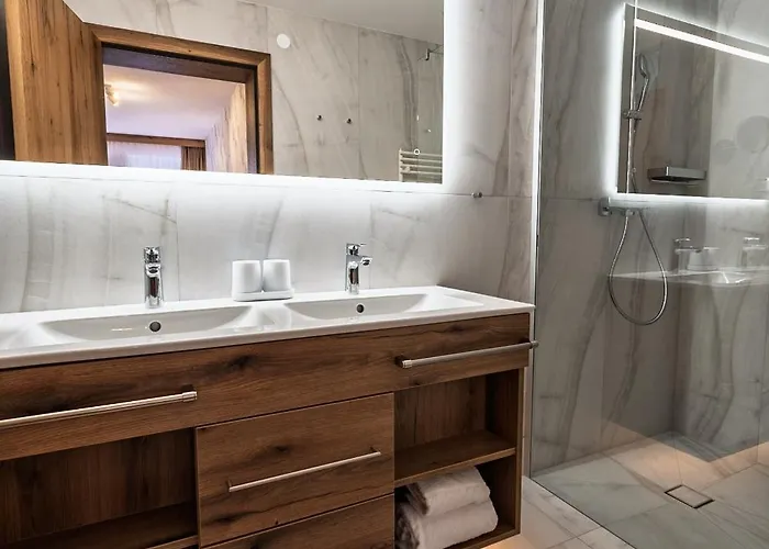 Ξενοδοχείο Vier Jahreszeiten