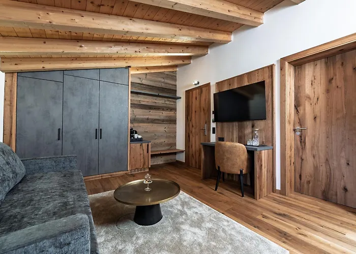 Vier Jahreszeiten Kaprun