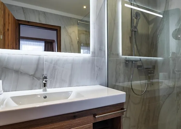 Vier Jahreszeiten Hotel