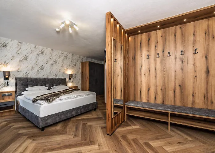 Otel Vier Jahreszeiten 4*