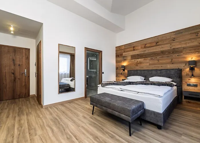 Vier Jahreszeiten Hotel