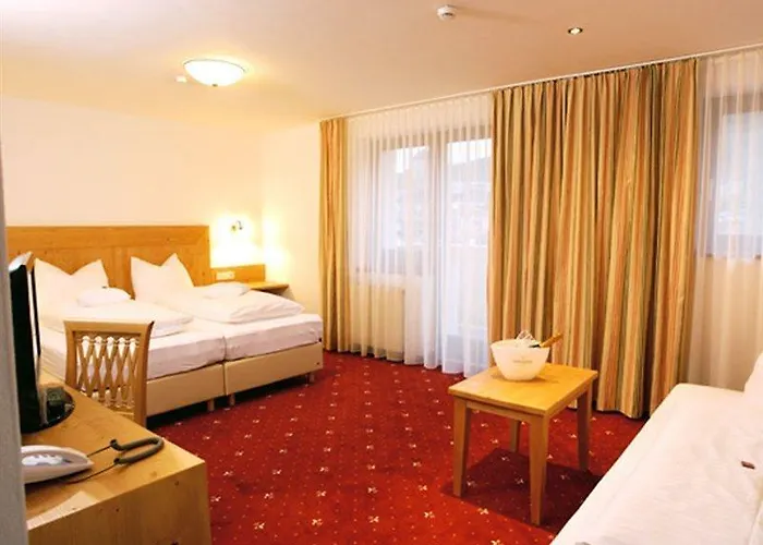 Otel Vier Jahreszeiten 4*