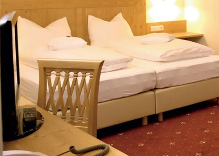 Vier Jahreszeiten By Vaya Inkl Zell Am See-kaprun Sommerkarte קפרון