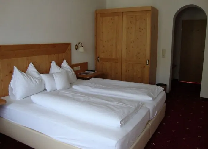 מלון Vier Jahreszeiten By Vaya Inkl Zell Am See-kaprun Sommerkarte