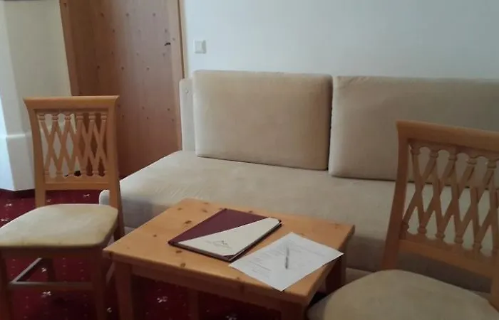 Vier Jahreszeiten 4*