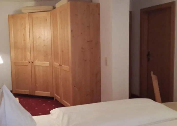 Vier Jahreszeiten 4*